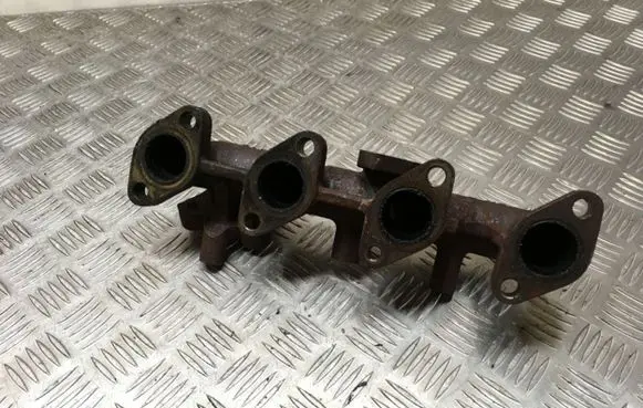 Hyundai i40 Exhaust manifold