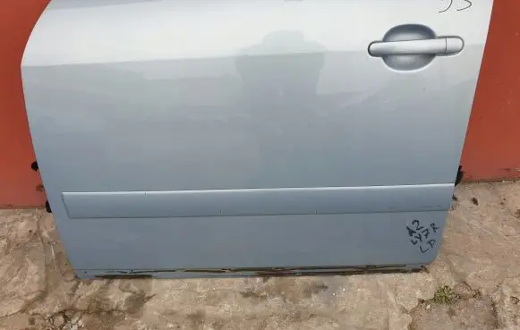 Audi A2 Front door