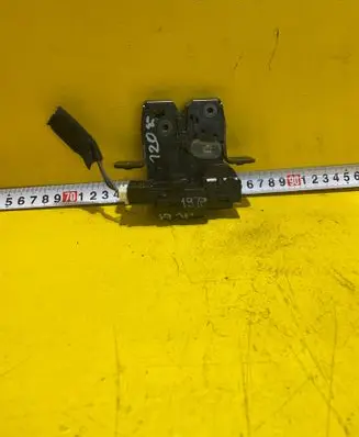 Tailgate/trunk/boot lock/catch/latch