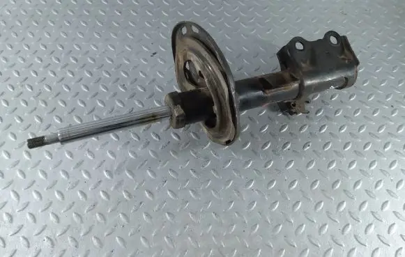 Toyota Avensis T270 Front shock absorber/damper 4852009W80 4852005373