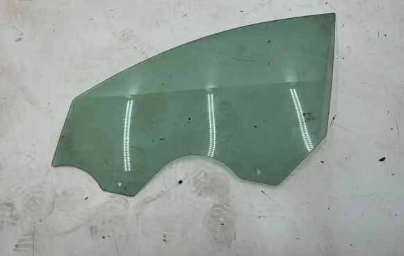 Volkswagen Jetta VI Front door window glass four-door 43R000056