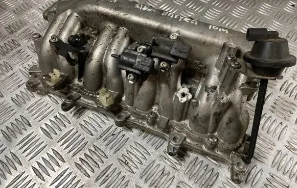 Opel Zafira B Intake manifold 8973858235 700997160 1403020070
