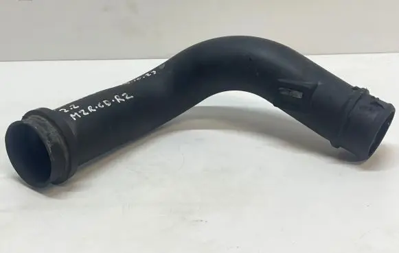 Mazda 6 Air intake hose/pipe R2AA13231 K3804