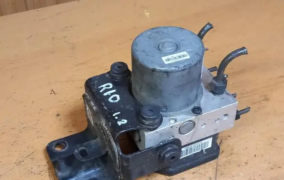 KIA Rio ABS Pump 589201W705