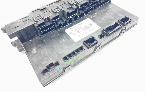Mercedes-Benz E W211 SAM control unit 2115456901 5DK00804766