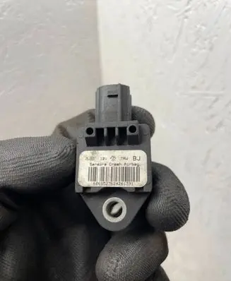 Alfa Romeo 159 Airbag deployment crash/impact sensor