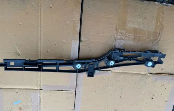 Opel Insignia A Rear bumper mounting bracket 22793773