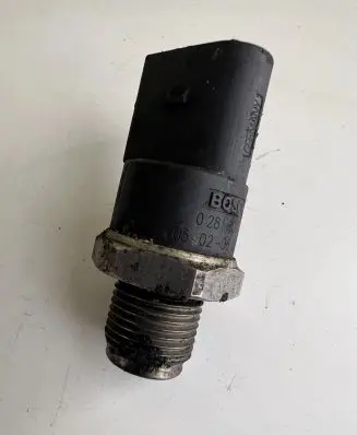Jeep Grand Cherokee (WK) Fuel pressure sensor 0281002691 050208011692