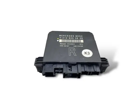 Mercedes-Benz E W210 Door control unit/module 2108203626