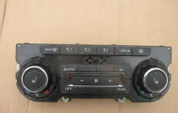 Skoda Octavia Mk2 (1Z) Climate control unit 3T0907044BE