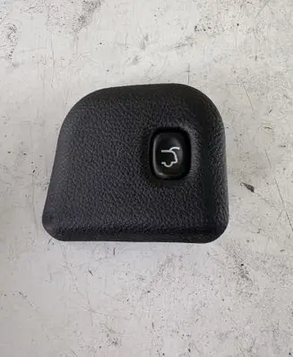 Jeep Grand Cherokee Tailgate/trunk/boot open switch 04602751AA 12861261 04602751A