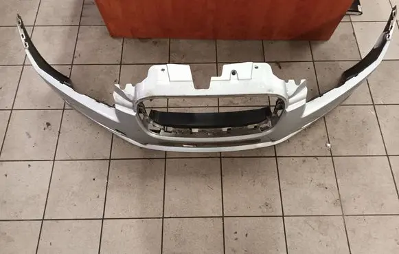 Jaguar XF Front bumper