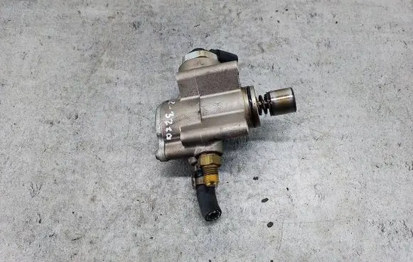 Volkswagen Golf Plus Fuel injection high pressure pump