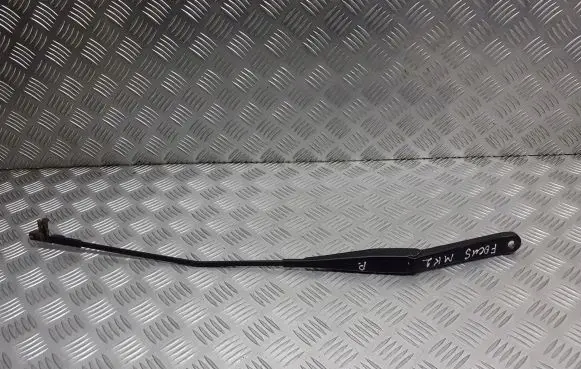 Ford Focus Front wiper blade arm 4M5117526CB