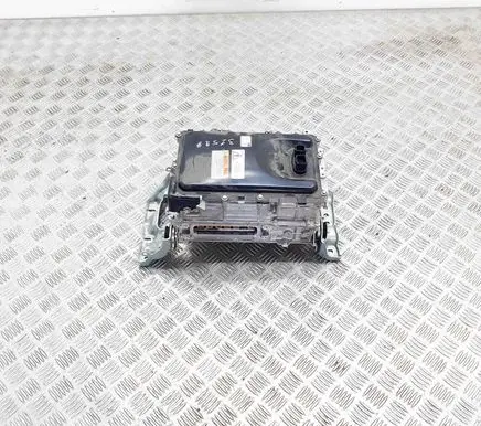Voltage converter inverter