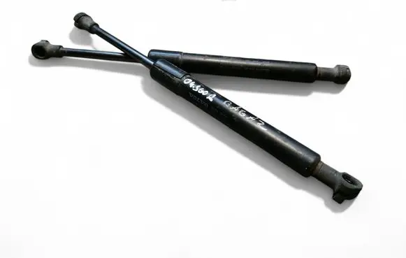 Volvo S60 Tailgate strut 8652462