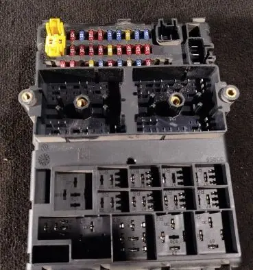 Jeep Grand Cherokee (WJ) Fuse module PX660B20GF10
