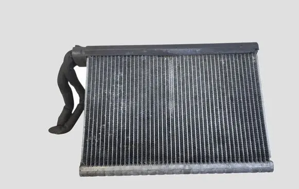 BMW 3 E90 E91 Air conditioning (A/C) radiator (interior)