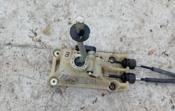 Nissan Pixo Gear shifter/selector