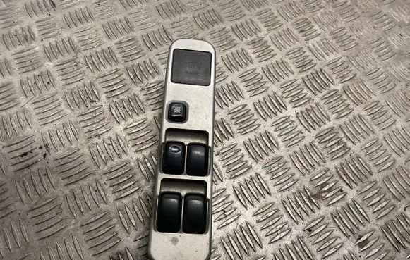 Mitsubishi Pajero Sport I Electric window control switch