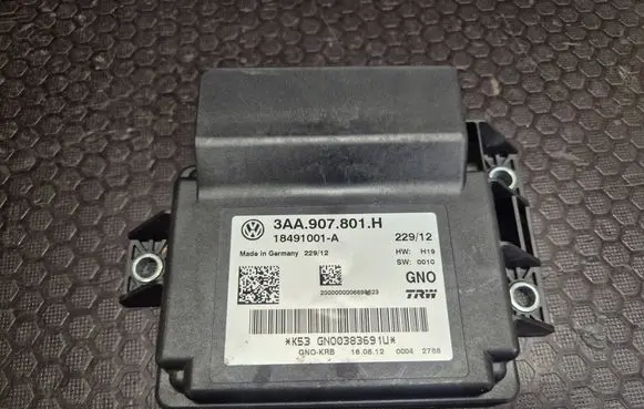 Volkswagen PASSAT B7 Hand brake control module 3AA907801H 18491001A GN00383691