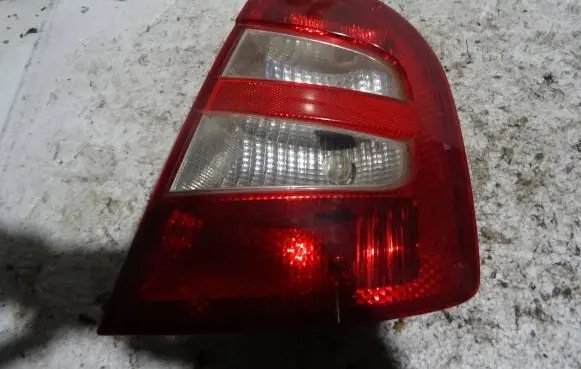 Skoda Fabia Mk1 (6Y) Rear/tail lights 6Y6945096B 6Y6945128 67762