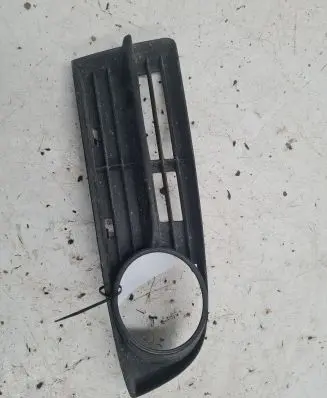 Volkswagen Touran I Front bumper lower grill 1T0853666A