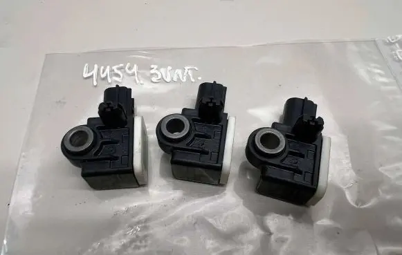 Volvo S60 Airbag deployment crash/impact sensor 8V4T14B006AA 110518400 BBM457K1X