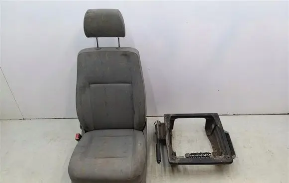 Volkswagen Transporter - Caravelle T5 Front driver seat 
