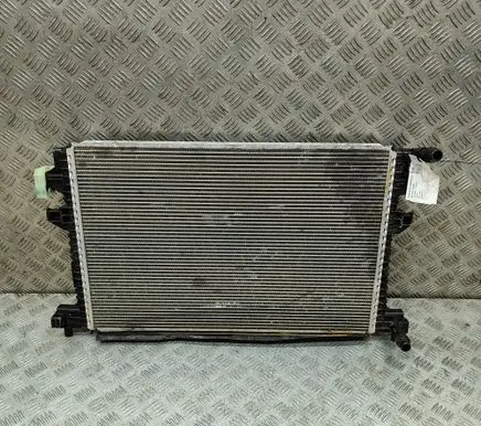 Audi Q3 F3 Coolant radiator 5Q0121251HQ