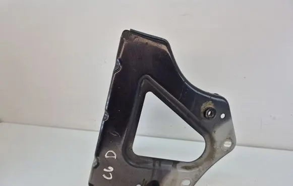 Audi A6 S6 C6 4F Fender mounting bracket 4F0821136A