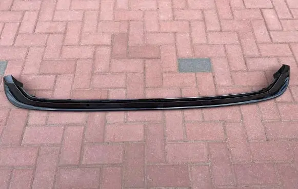 Volvo XC90 Rear bumper trim bar molding 32345464