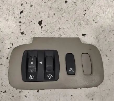 Renault Scenic II - Grand scenic II Headlight level height control switch 8200140985