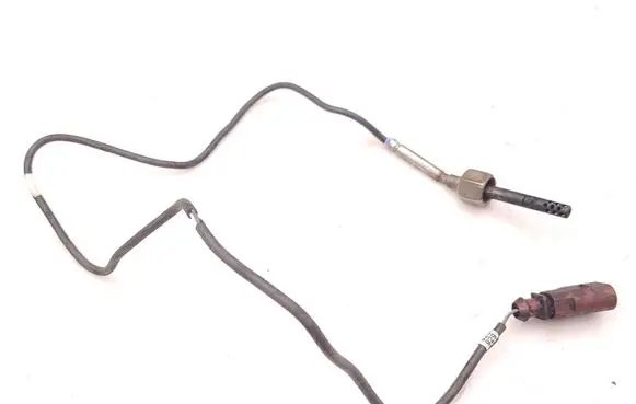 Volkswagen Crafter Exhaust gas temperature sensor 070906088A