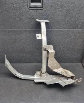 Audi A8 S8 D4 4H Fender mounting bracket 4H0821234 4H0821136C 4H0821394