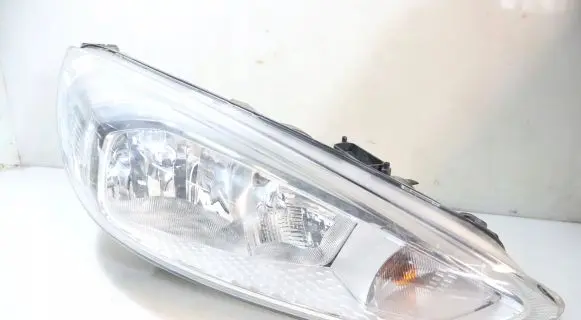 Ford Focus Headlight/headlamp