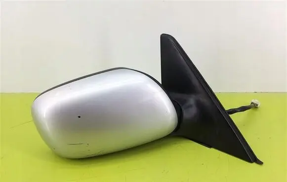 Toyota Avensis T220 Front door electric wing mirror 