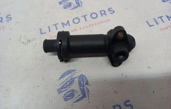 BMW 5 E60 E61 Thermostat 7787870