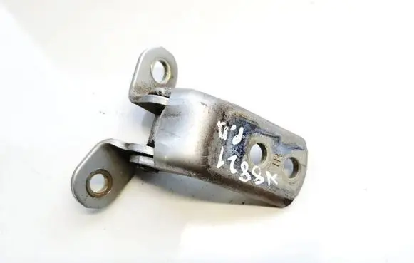 Toyota Urban Cruiser (XP110) Front door upper hinge