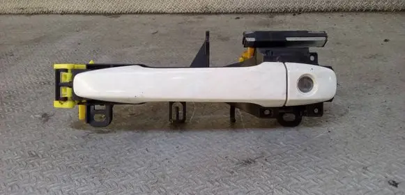 Toyota Verso Front door exterior handle