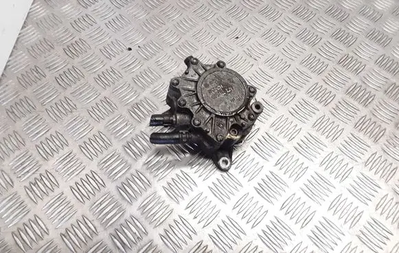 Volkswagen Touran I Vacuum pump 03G145200