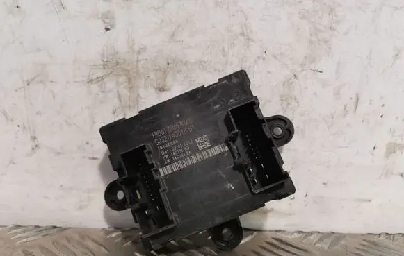 Jaguar F-Pace Other control units/modules GJ3214D68BA