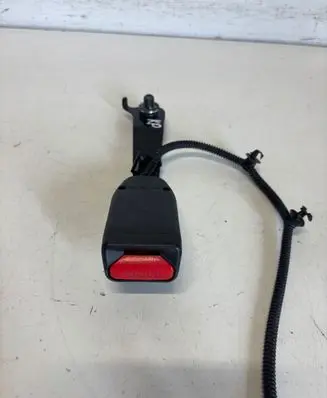 Honda CR-V Front seatbelt buckle 6201780
