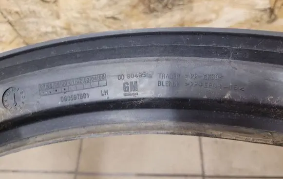 Opel Zafira A Fender trim (molding) 090597591