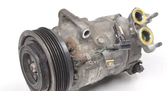 Volvo V40 Air conditioning (A/C) compressor (pump) 31469966