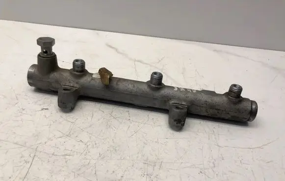 Audi A5 8T 8F Fuel main line pipe 059130090AH