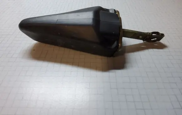 Volkswagen Golf III Rear door check strap stopper 1H0837323