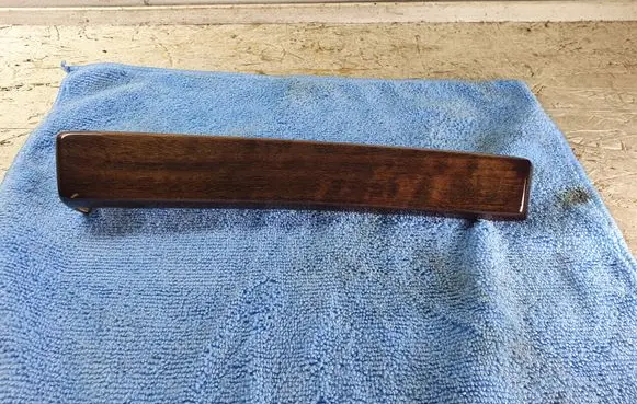 Mercedes-Benz E W211 Dashboard glove box trim A2116800071