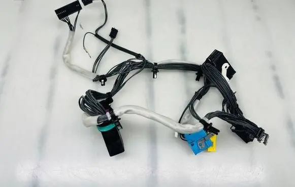 Mercedes-Benz CLS C218 X218 Headlight/headlamp wiring loom/harness 1304487044 140470