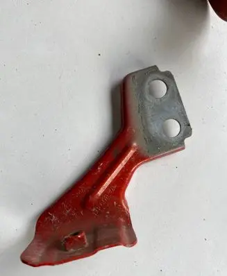 Volkswagen Jetta USA Fender mounting bracket 17A8094